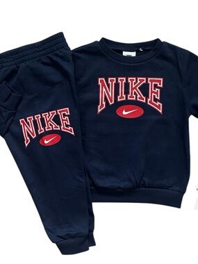 Nike 2pc sweatshirt and jogger set 4T